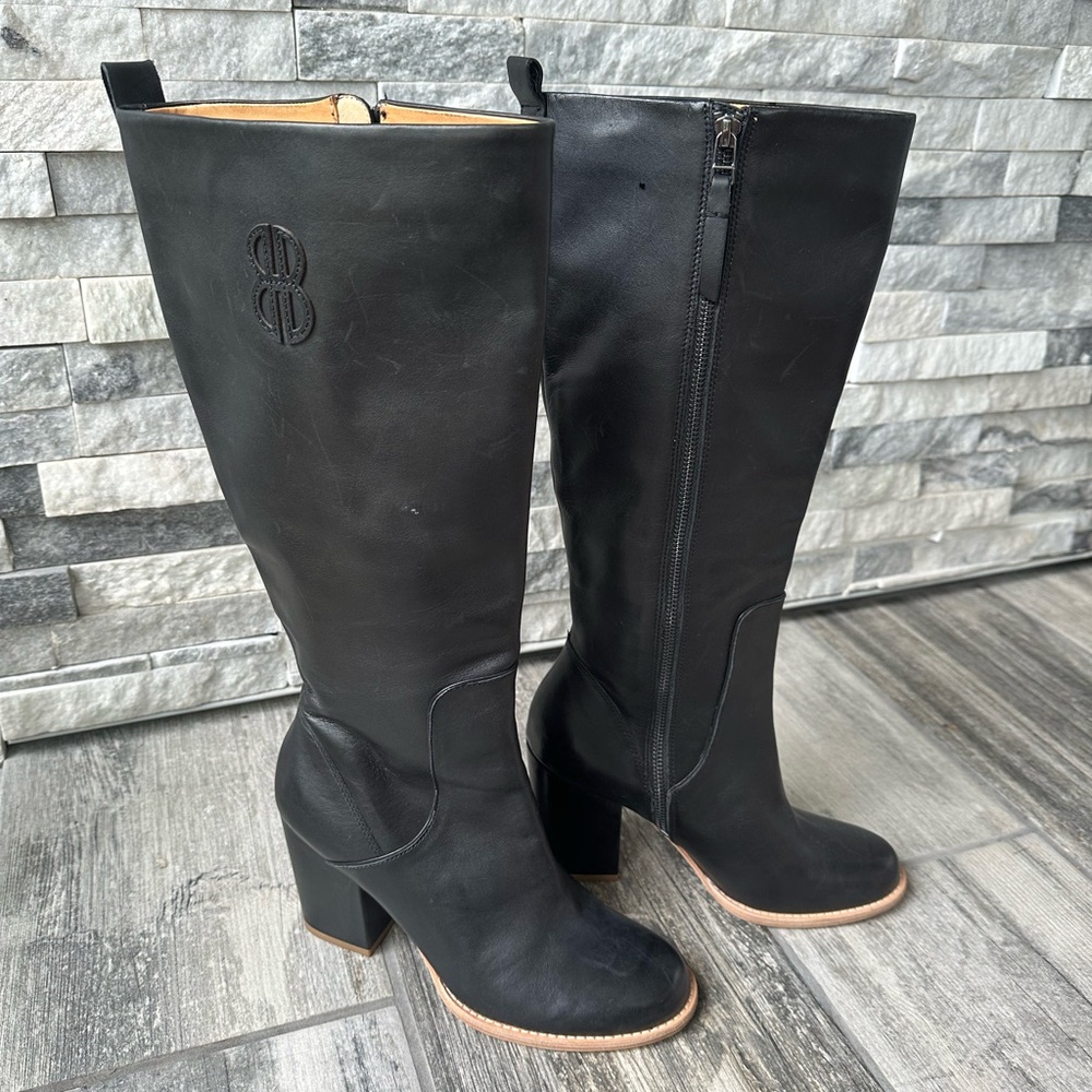 Bill Blass Anthropologie Black Monogram Leather Knee High Block Heel Boots 8.5 - Picture 6 of 12